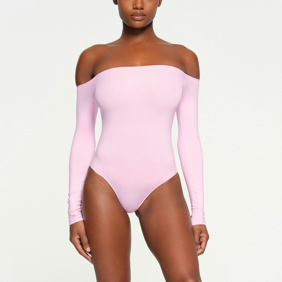 NWT Skims limited edition Essential bodysuit off the shoulder - size 2x-3x - Picture 1 of 8